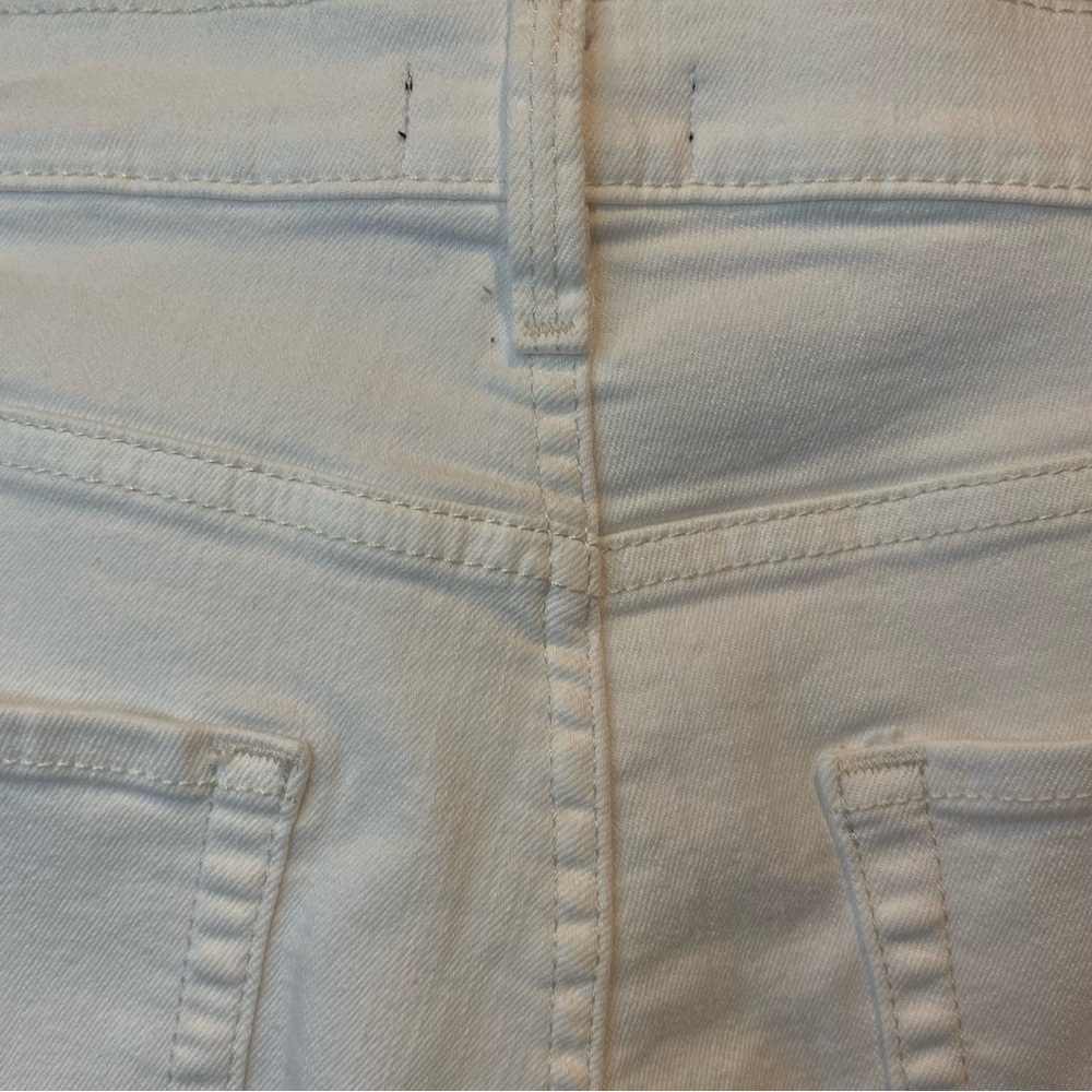 7 For All Mankind High Waist Ankle White Distressed Skinny Jeans Womens Size 32 - Picture 10 of 16